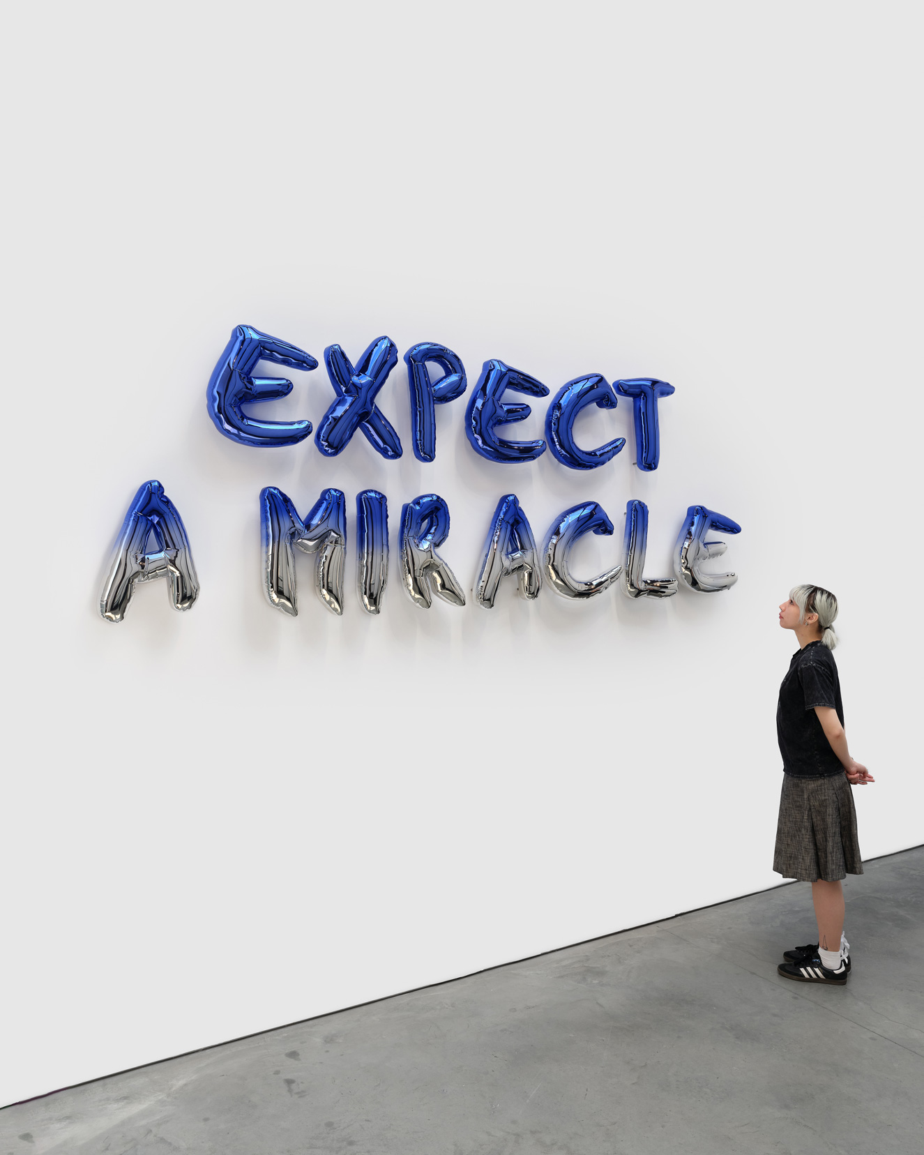 expect_a_miracle_jh_eam_mirror-letter-balloons_805-03_5k.jpg