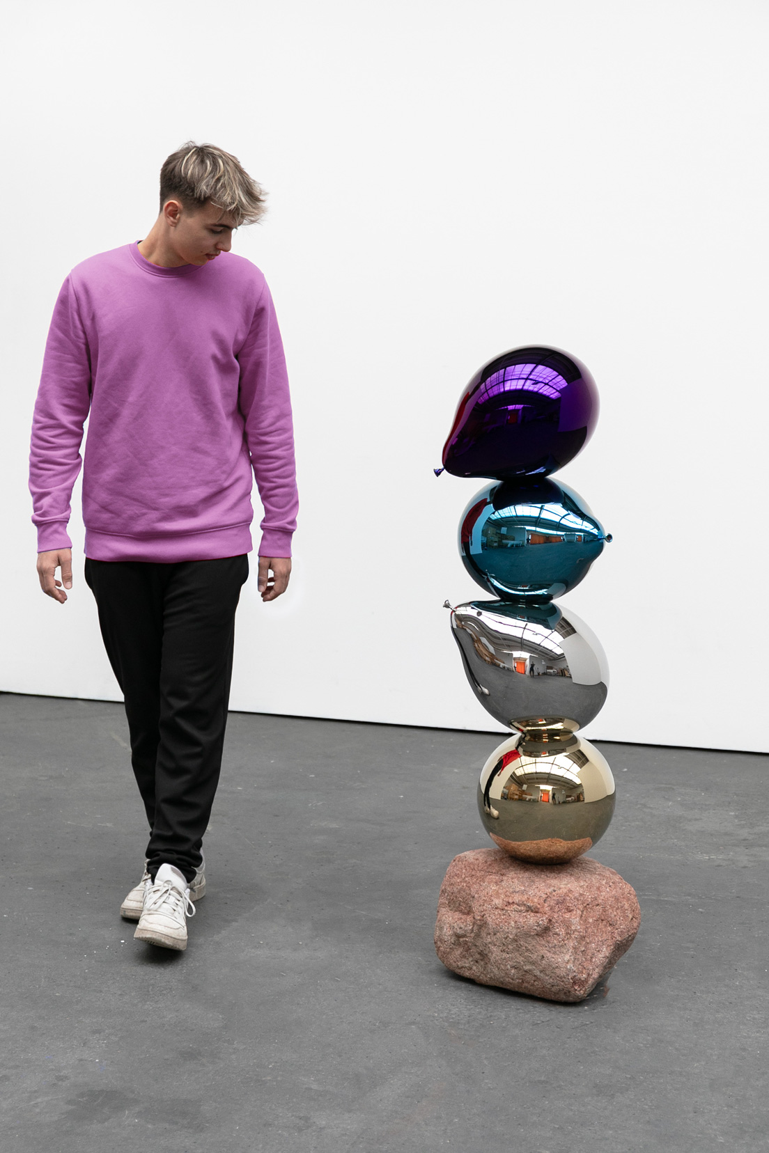 work fullscreen picture